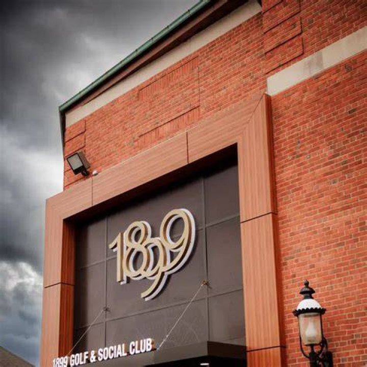 1899 Social Club sets 5course wine dinner