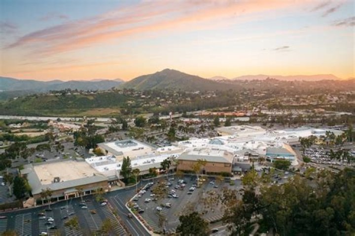 2022年 Shops at Montebello 行く前に!見どころをチェック トリップアドバイザー