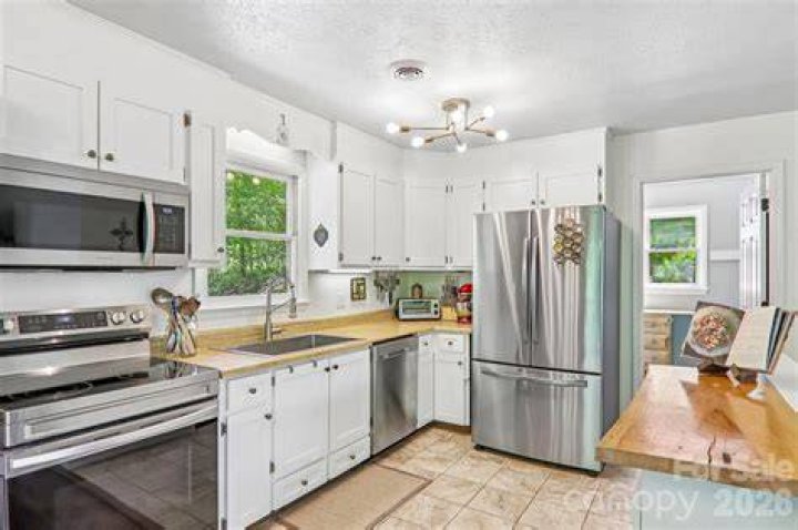 34 Lindsey Hill Ln, Zirconia, NC 28790 Trulia
