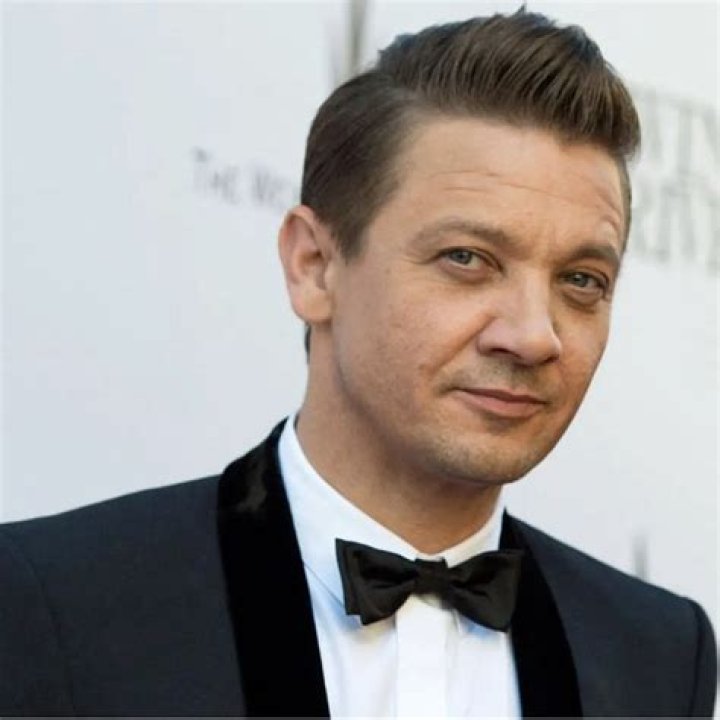 47 Famous People Who Went To Catholic School