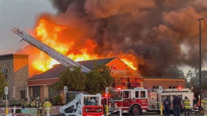 A Year After Fire, Kaufman's Deli To Reopen In Skokie CBS Chicago