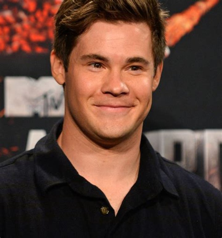 Adam DeVine to Star Opposite Zac Efron in Fox&rsquo;s &lsquo;Mike and Dave Need