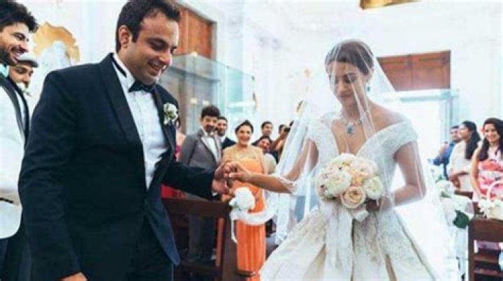Akshay Thakker (Surveen Chawla's Husband) Age, Family, Biography & More