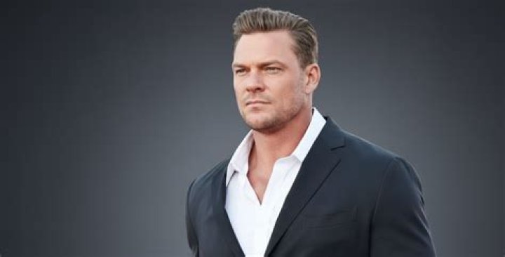 Alan Ritchson Biography, Height, Weight, Age, Movies, Wife, Family