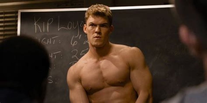 Alan Ritchson Famous For 'Titans' Age, Wife, Kids & Net Worth