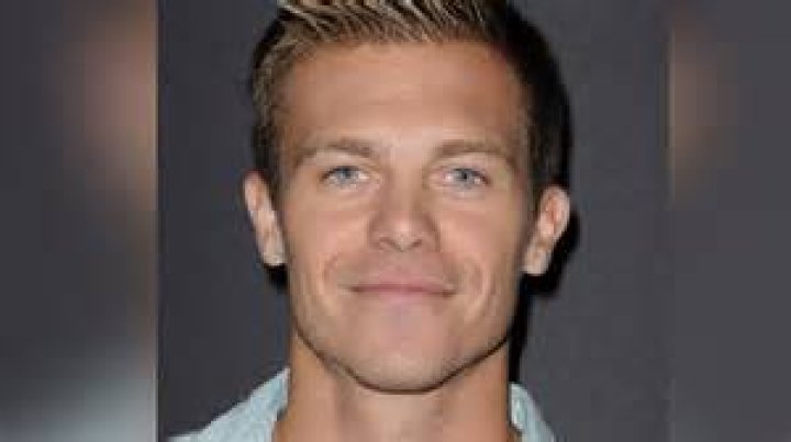 All about celebrity Michael Roark! Birthday 9 May 1983, Schaumburg