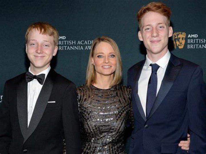 All about Jodie Foster's family, marriage, wife, husband and kids DNB