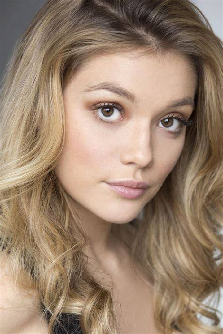 Amalia Williamson Bio & Wiki Net Worth, Age, Height & Weight