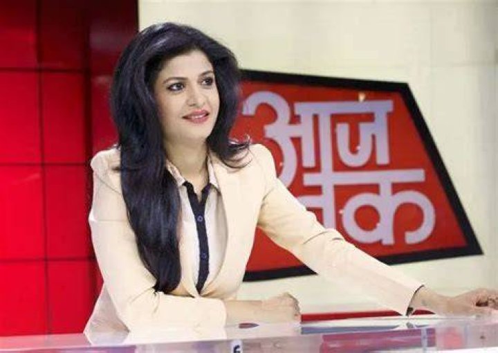 Anjana Om Kashyap And Family