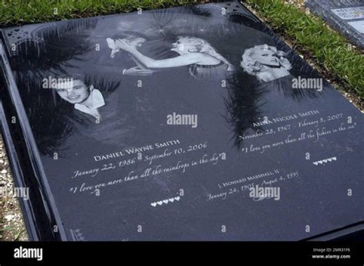 Anna Nicole Smith Son Death, What Happened To Him? Family