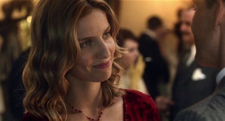 Annabelle Wallis r/ladyladyboners