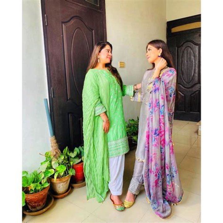 Arisha Razi Biography, Height & Life Story Super Stars Bio