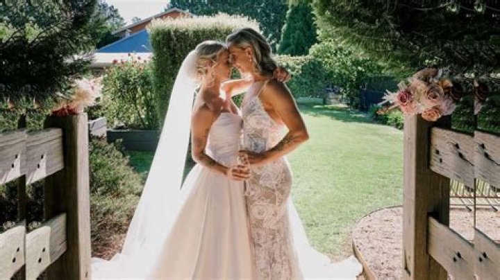Ashleigh Gardner Married Kerry Gomez Kabar