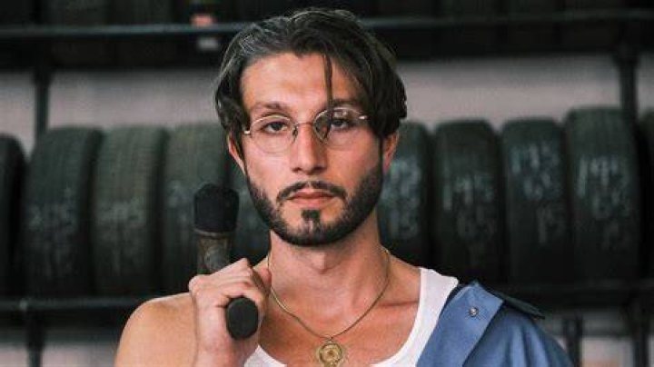 bbno Biography, Age, Height, Net Worth (2023), Family, GF