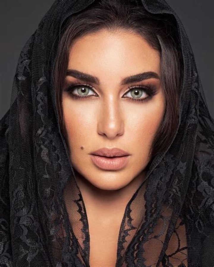 Beautiful eyes yasmin sabry Egyptian actress Sexy beauty, Beauty