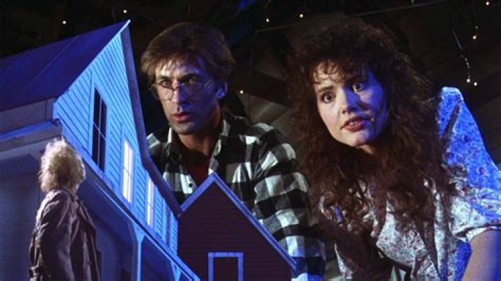 Beetlejuice Movie Review (1988) The Movie Buff