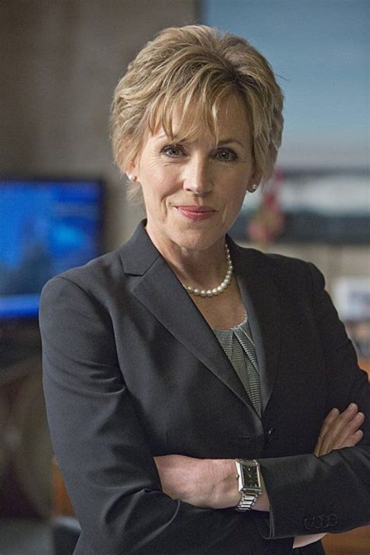 Bess Armstrong Short hair styles, Armstrong, Actresses