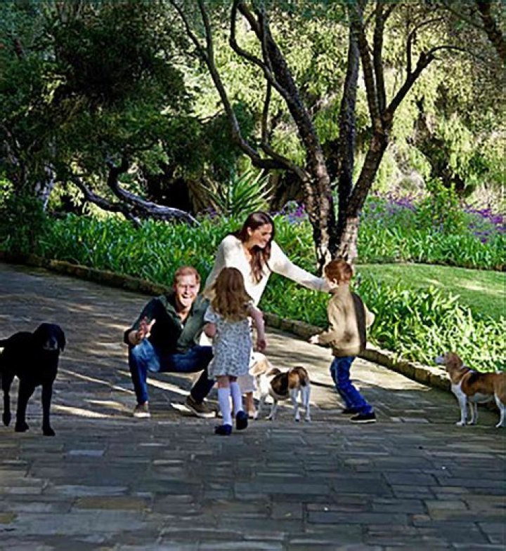 Beyonc&eacute; shares intimate family photos from her European vacation
