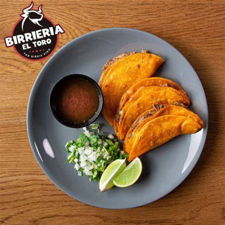 Birrieria el Primo 5241 York Blvd, Los Angeles, CA 90042, USA
