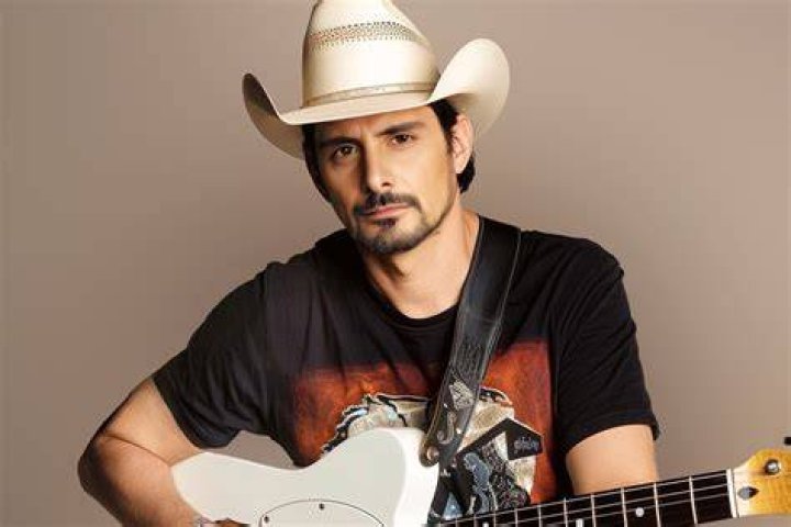 Brad Paisley Net Worth 2024 Wiki, Married, Family, Wedding, Salary