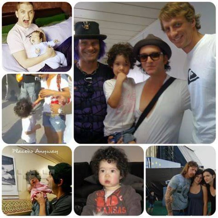 Brian Molko & his son Cody. I love the pic! Brian molko, Placebo