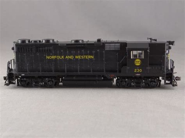 Broadway Norfolk & Western 2230 SW7 Switcher 4728 SDSC