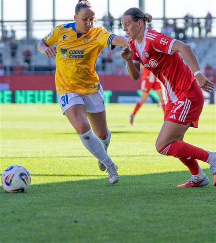 Bundesliga Lena nitro, reputada actriz de cine para adultos