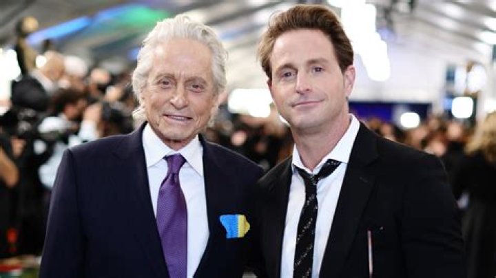 Cameron Douglas' girlfriend shows off baby bump in NYC Daily Mail Online