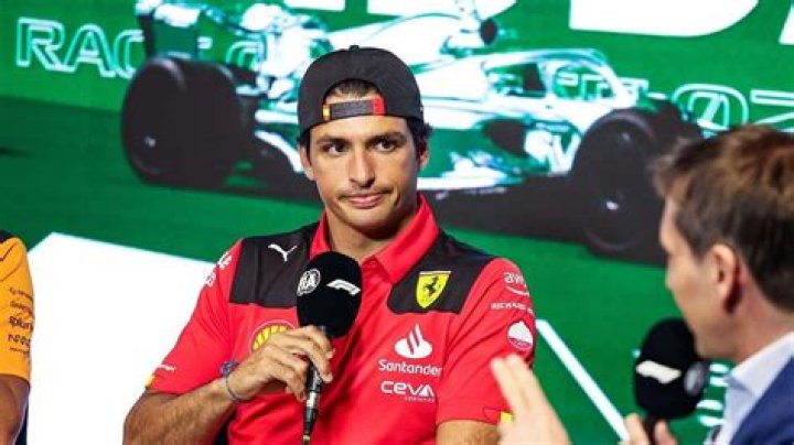 Carlos Sainz speaks out after chasing down thieves in attempted robbery