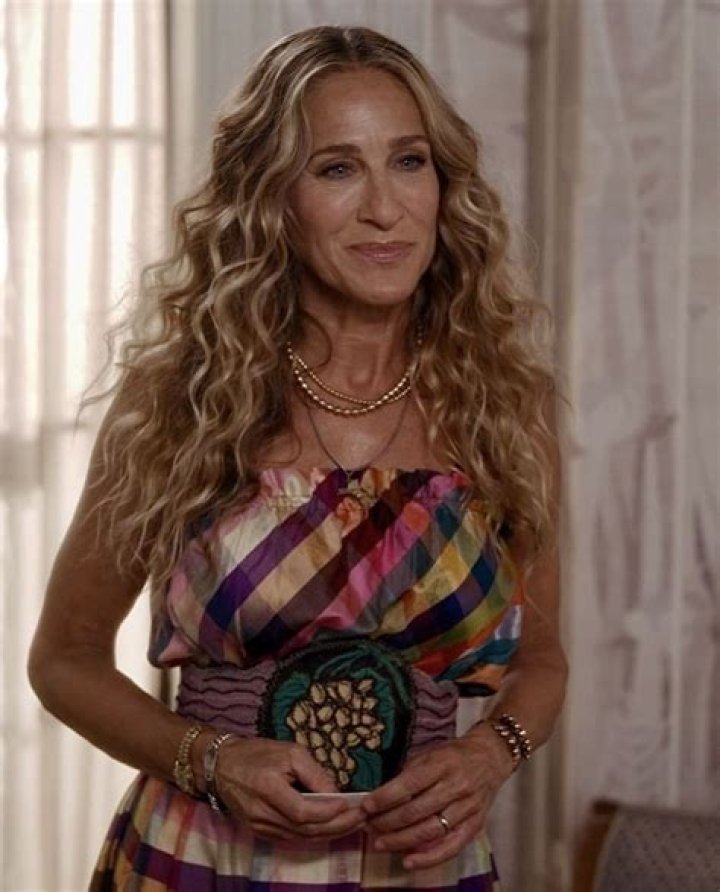 Carrie Bradshaw Hair, Carrie Bradshaw Outfits, Hair Inspo, Hair