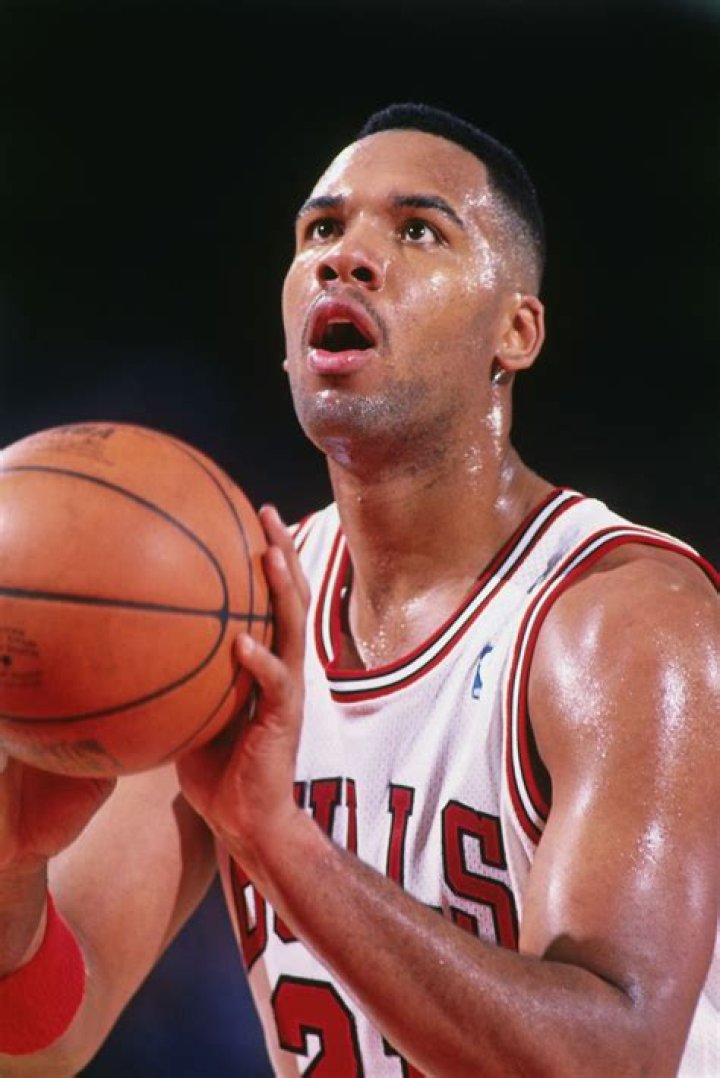 Chicago Bulls star Stacey King reveals his brother has died of