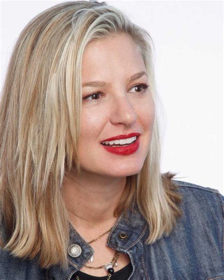 Christina Pazsitzky net worth, kids, dad, height, Netflix special Tuko
