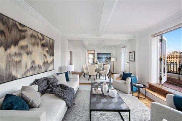 Chuck Mangione lists Central Park home for 2.25 million