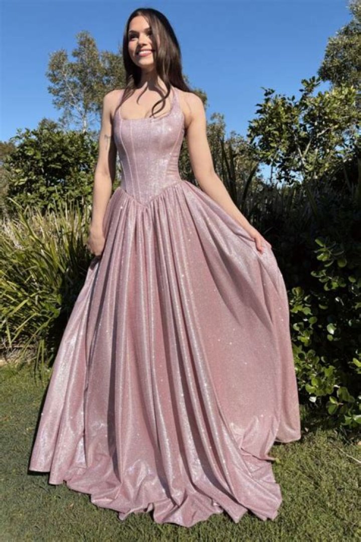 Claudia Sampedro Gowns dresses, Glitter dress, Fashion