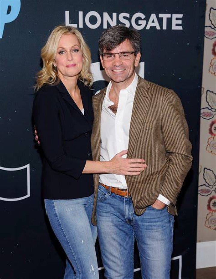 Comedian Ali Wentworth, wife of Stephanopoulos, describes