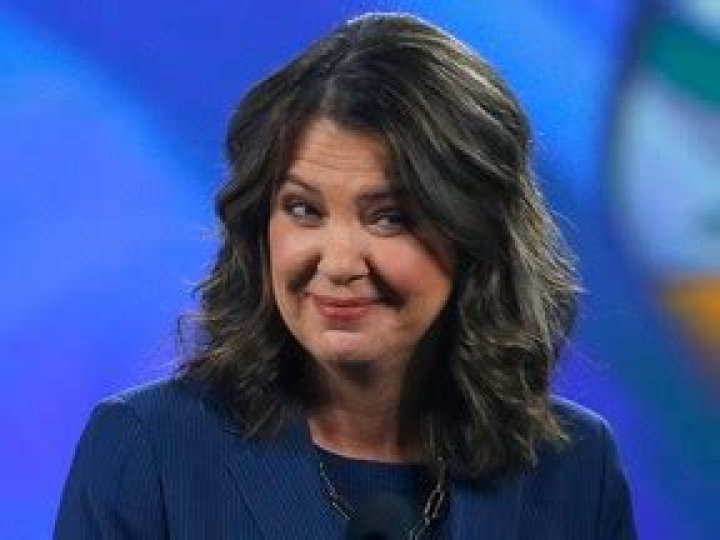 Danielle Smith gears up for her next big fight &mdash; with Ottawa National