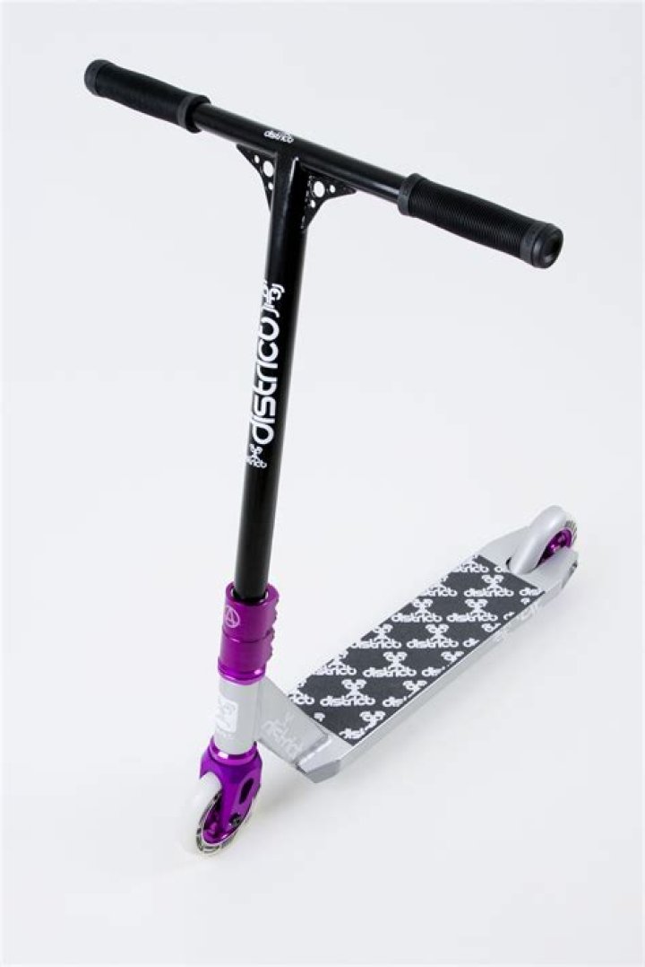 District V2 Pro Custom Chobbler Scooter Custom Freestyle Scooters