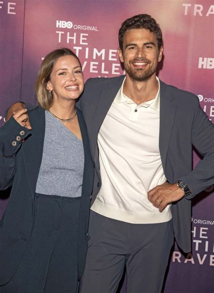 Divergent Theo James Wife Hbo S The Time Traveler S Wife Free Hot
