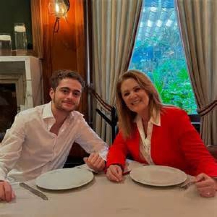 Érika Buenfil habla de su romance con Luis Miguel 'Me fue bien