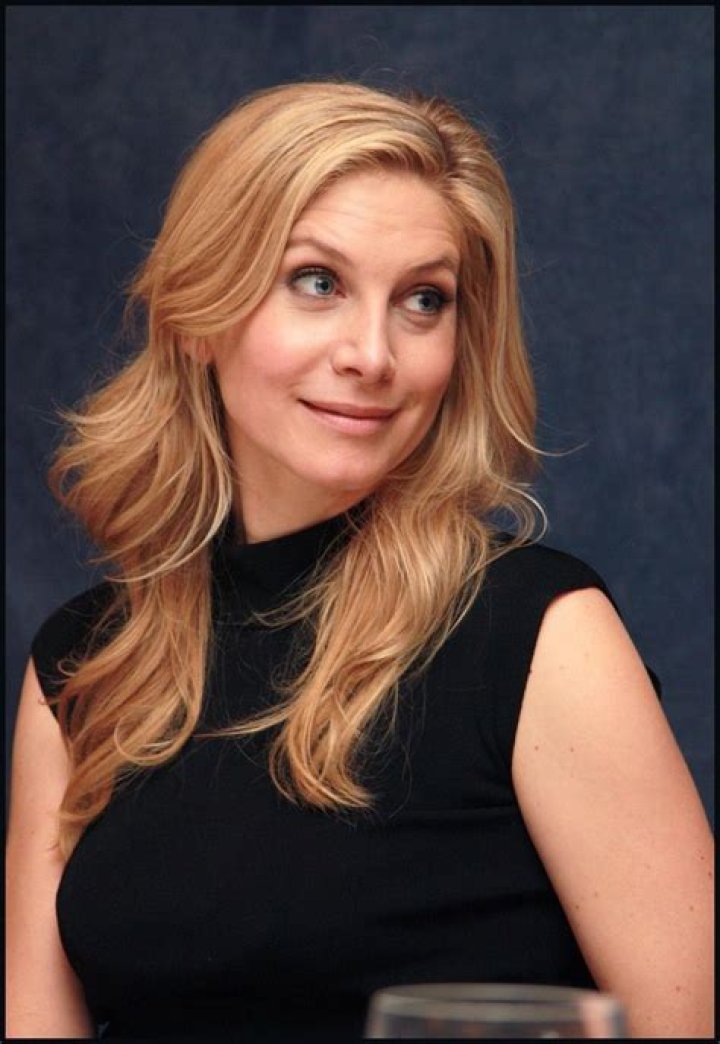 ELIZABETH MITCHELL Public Group Facebook Elizabeth mitchell