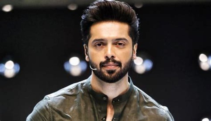 Fahad Mustafa Age, Biography, Net Worth, Wife, Career & Family 2023