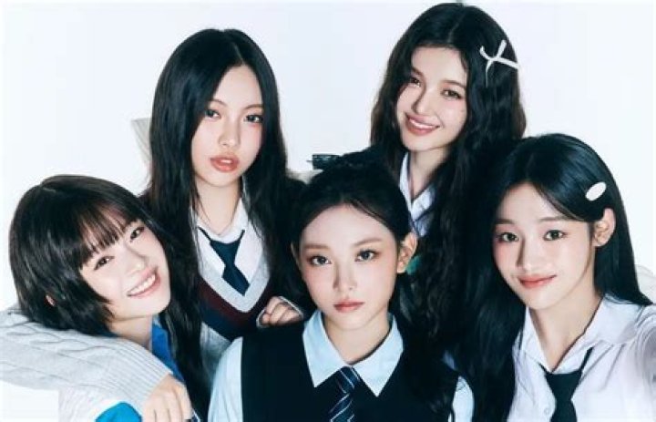 Fans praise ADOR after NewJeans reveal they got paid in just two months