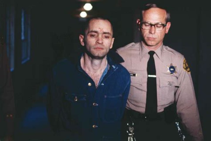 Former Manson Follower Leslie Van Houten For Parole The Two
