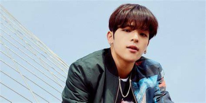 Former Stray Kids Member Woojin Shared Live Broadcast To Fans