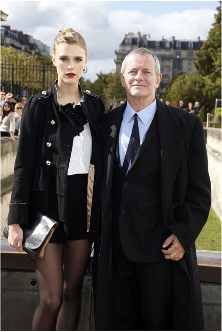 Francis Huster amoureux ? Gaia Weiss dément être sa compagne, lui aussi