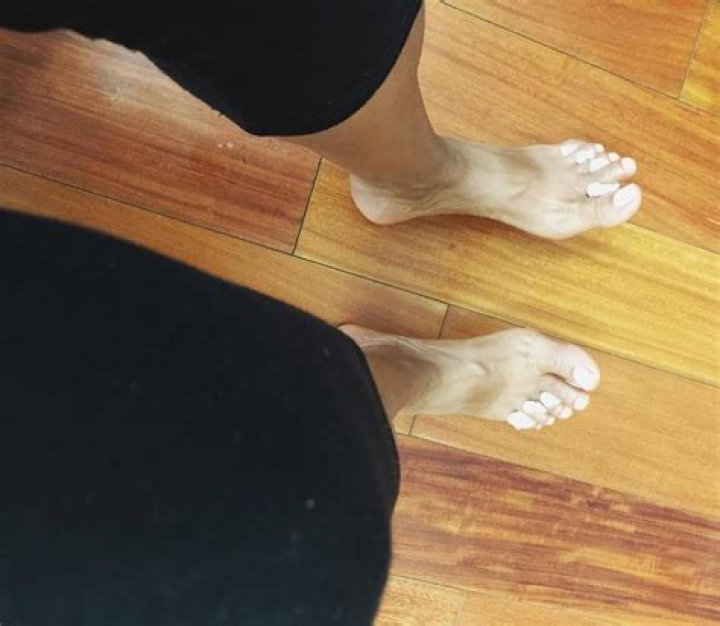 Gabby Douglas Feet (19 photos)