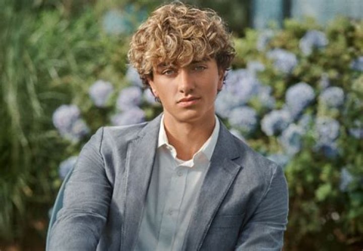 GAVIN CASALEGNO (ATTORE) WIKI, BIOGRAFIA, ET&Agrave;, ALTEZZA, PESO