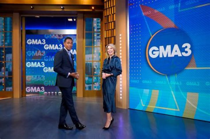 GMA3’s ousted Amy Robach flaunts sexy toned legs in denim skirt and