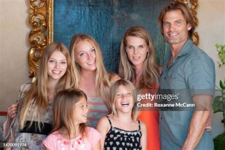 Grace Van Dien, India Oxenberg, actress Catherine Oxenberg, actor