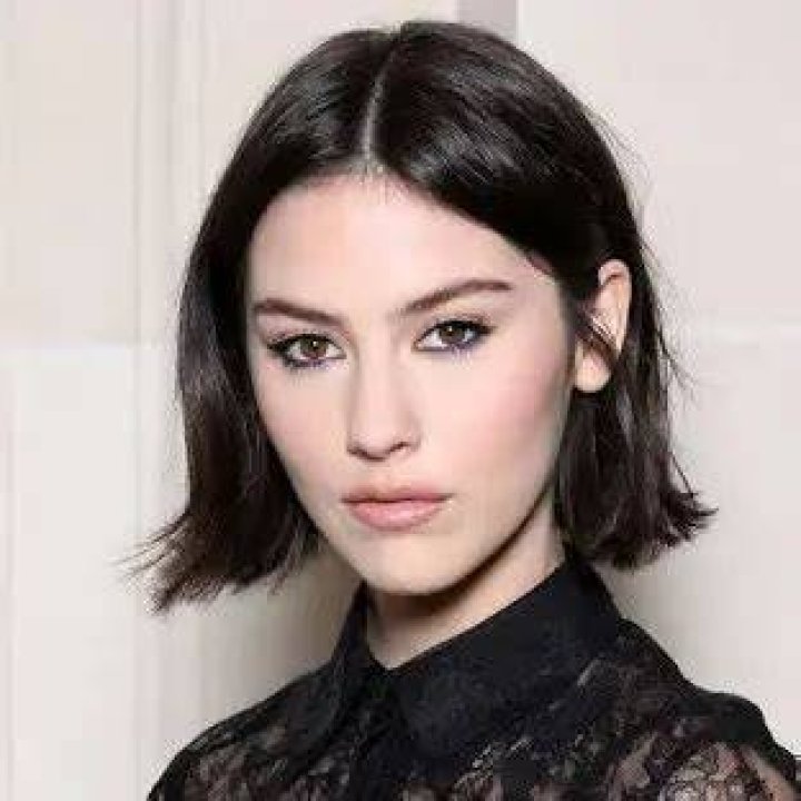 Gracie Abrams Age, Net Worth, Boyfriend, Family and Biography TheWikiFeed